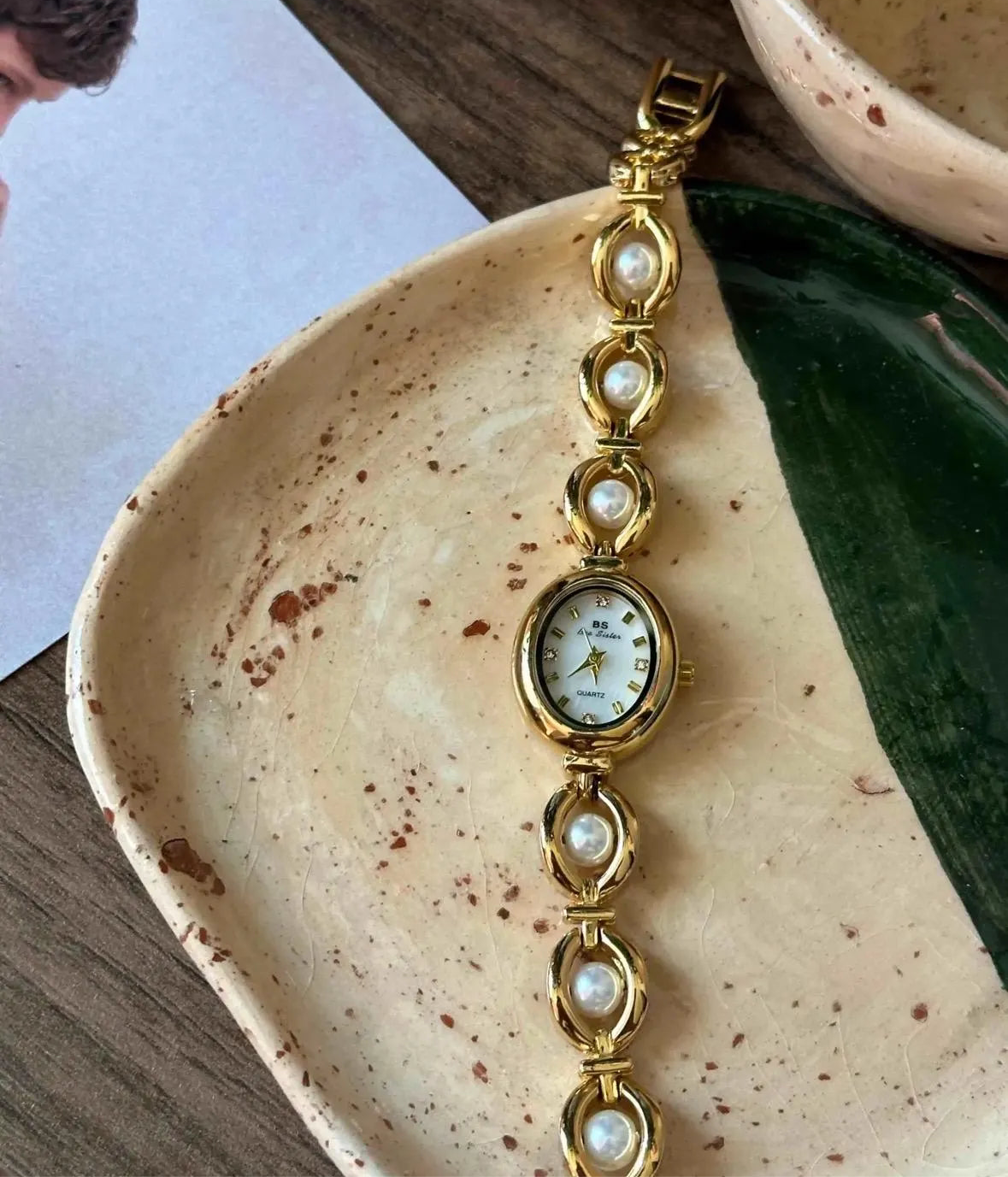 Old money gold watch | Vintage inspired