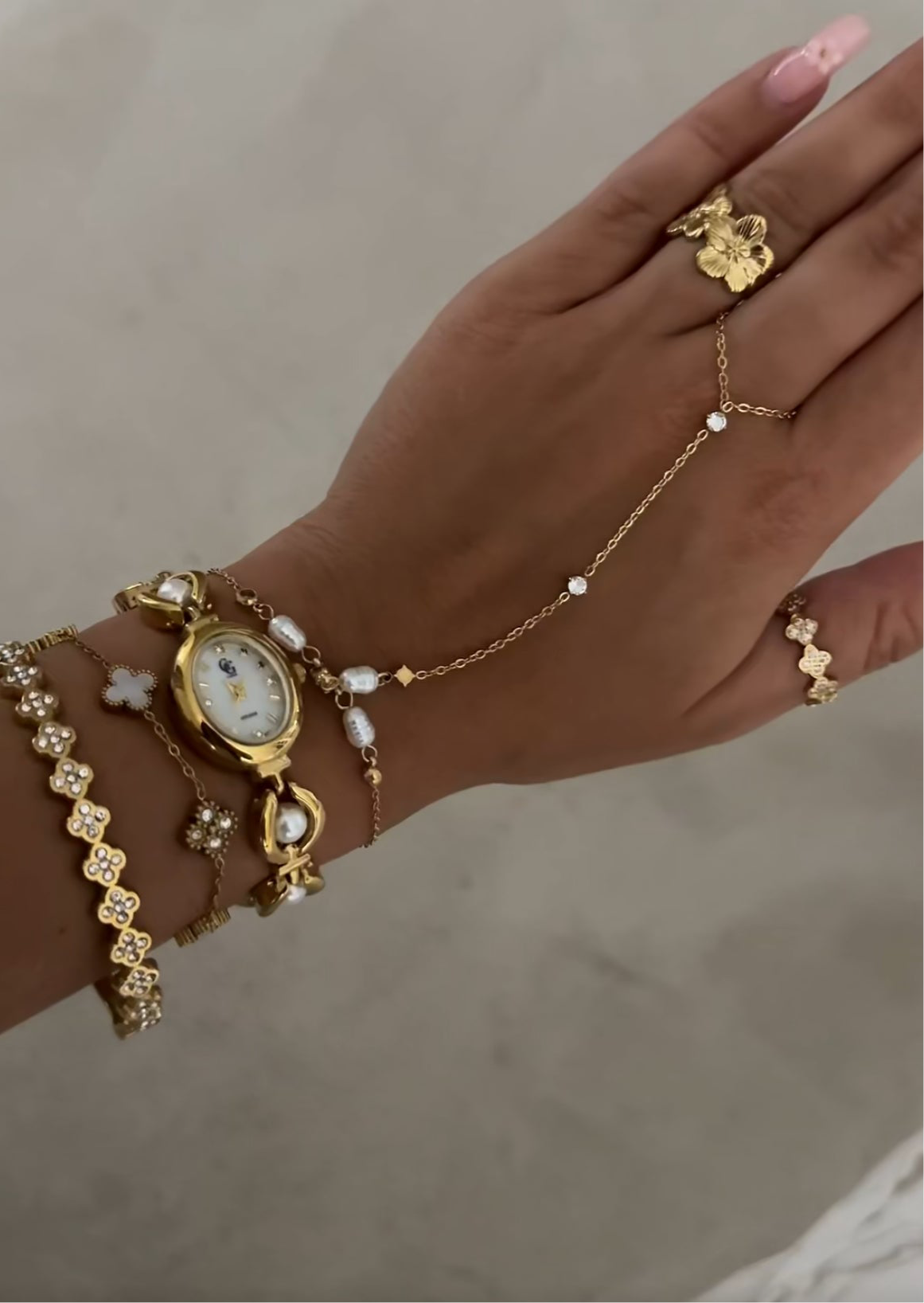 Old money gold watch | Vintage inspired