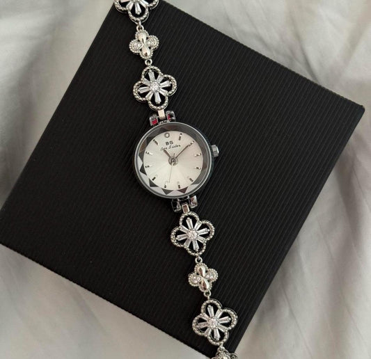 Vintage flower silver Women Watch