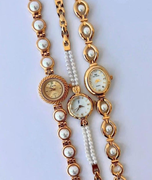 Vintage dainty Gold watch, Women Watch